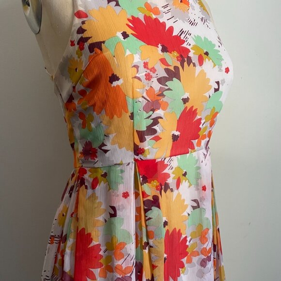 Multicolor Floral Sleeveless Dress - Picture 10 of 13